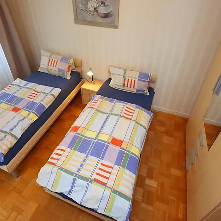 Mountain Biker S Apartman *
